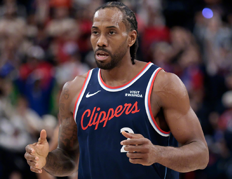 开云体育平台-真战神！小卡31分钟爆砍45分，快船全场轰153分，25分大胜森林狼