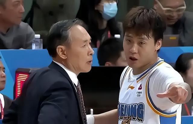 开云体育平台-三分31中8!11冠王广东8进4惨败,北京首钢掀翻热门?
